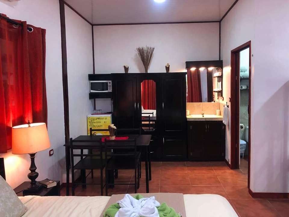 Hotel Casa Vito Beachfront Puerto Viejo de Talamanca 外观 照片